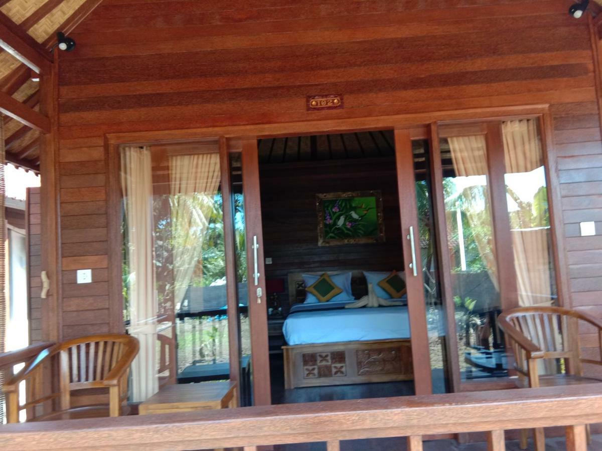 Svaha Nusa Guest House Lembongan Exterior foto